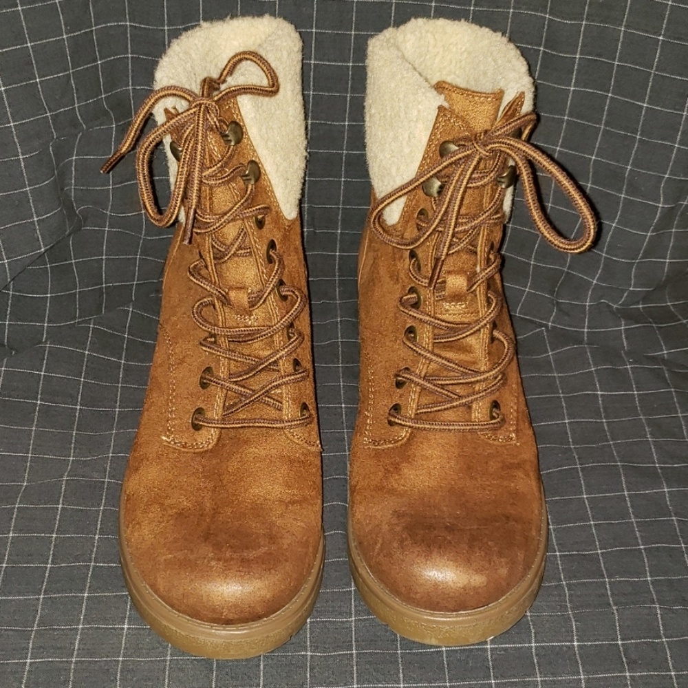 Mossimo Faux Fur Lined Boots (Target)